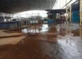 Vocero: "En el mercado, cuando llueve, el agua nos llega a los tobillos"