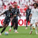 Canadá logra ante Catar su primera victoria mundialista y lamenta lesión de Koné