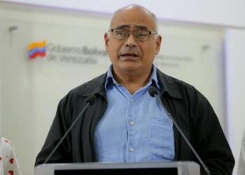 Gobierno venezolano aplicará medidas especiales para viajeros procedentes de zonas con ébola