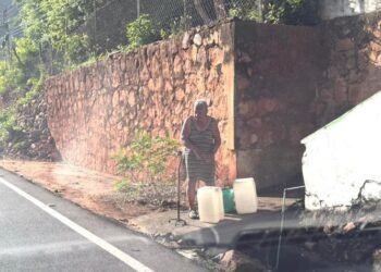 Crisis hídrica golpea con fuerza a los adultos mayores que viven solos en Cumaná