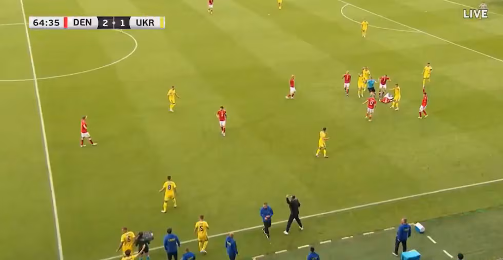 Eriksen se desploma de nuevo durante un partido amistoso