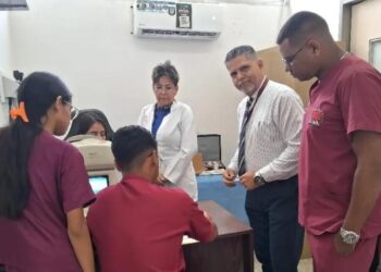 Estudiantes de la UCS inician formación en Optometría en el Hospital de El Tigre (+Fotos)