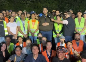 Denuncian retención de siete camiones con ayuda humanitaria por parte de la GNB