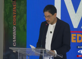 Iván Cepeda acepta derrota y reconoce triunfo de De la Espriella en Colombia