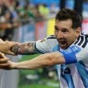 Messi sube a la cima histórica de goleadores, mientras Mbappé empata a Klose
