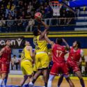 Carlos Milano y Sergio Mijares dividieron honores en los dos primeros partidos de las finales de conferencia de Chile