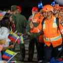 Llega a Venezuela el primer avión con rescatistas procedentes de El Salvador