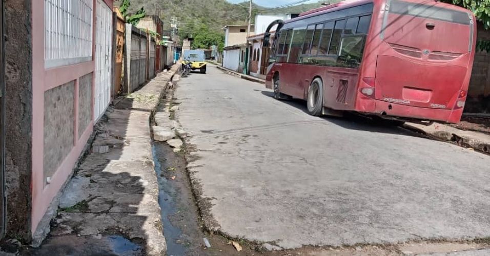 Vecinos de Playa Grande pidieron regularizar el abastecimien