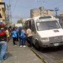 Usuarios del transporte público exigen la Gaceta ante aumento del pasaje (+Fotos)