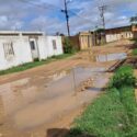 Voz Comunitaria | Lluvias exponen estado crítico de las calles en el sector Mis Raíces de El Tigre (+Fotos)