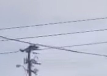 Reportan despliegue militar y desalojos en zonas mineras de El Callao