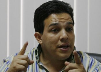 ONG denuncia destrozos a vehículo de Wilmer Azuaje
