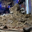 Tras el hecho se produjeron cortes de luz y se informó sobre varios ascensores atascados en edificios