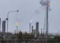 Instalación petrolera de Kuwait sufre "pérdidas materiales graves" tras ataques de Irán
