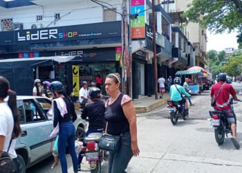 En Carúpano la actividad comercial se desarrolló con normalidad durante el feriado de este 24 de julio