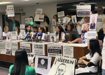 Clipp exige al gobierno venezolano mantener su cooperación con la CPI tras anunciar su salida