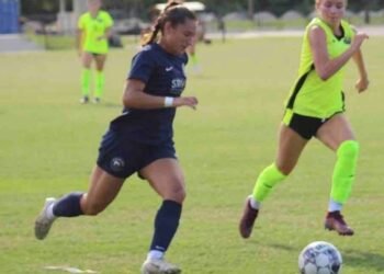 ICE detiene en aeropuerto de EEUU a una excapitana de fútbol venezolana tras fin del TPS