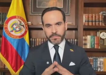 El presidente electo de Colombia acusa a Petro de orquestar un "golpe de Estado"