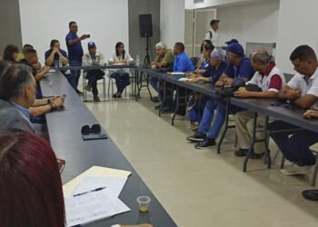 Gremios y sectores económicos de Carúpano conformaron comisión para llevar propuesta a mesas de diálogo