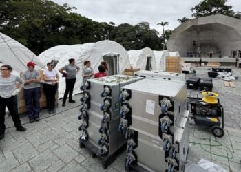 España instala hospital de campaña en Caracas para atender la emergencia sísmica