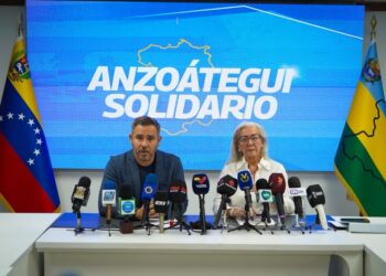 Gobernador de Anzoátegui recibió propuesta de proyecto de ley para atención de emergencias y situaciones imprevistas