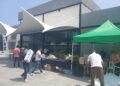 Voluntarios brindan atención a afectados que llegan al puerto Eulalia Buroz