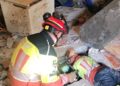 Bomberos regresan a Ecuador tras misión en la que rescataron a dos personas en Venezuela