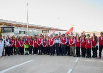 Grupo de voluntarios viaja de España a Venezuela como parte de la ayuda humanitaria