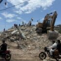 A 12 días del terremoto en La Guaira, familias no desisten de buscar a los suyos