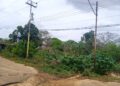 Voz Comunitaria | Vecinos de Macondo en Santa Ana temen caída de postes en terreno socavado