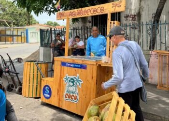“Agüita de Coco” estrena nuevo kiosko tras 27 años de tradición en La Copita de Cumaná