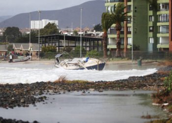El último reporte oficial de las autoridades indica que el fenómeno meteorológico ha provocado el anegamiento de calles