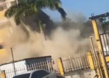 Colapsó un edificio de una urbanización ubicada en el estado Miranda