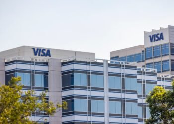 Visa estudia despedir hasta 2.600 trabajadores para impulsar el uso de la IA