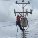 Tras varios días sin electricidad, instalaron un transformador en sector I de Guayacán de las Flores