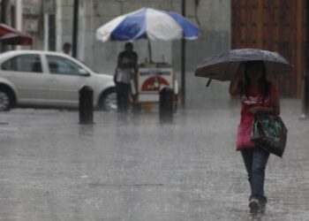 La onda tropical número 22 genera lluvias y nubosidad en gran parte del territorio nacional