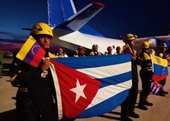 Regresa a Cuba el equipo de rescatistas y médicos enviado a Venezuela tras el doble sismo