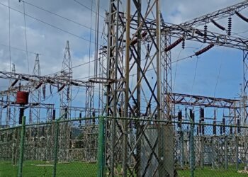 Los comerciantes acusan pérdidas por los cortes del servicio eléctrico