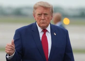Trump dice que EE.UU. reducirá sus ejercicios militares conjuntos con Corea del Sur