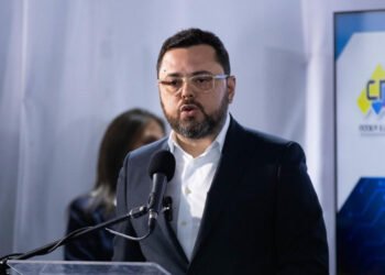 AN destituyó a Antonio Ecarri del Grupo de Amistad Venezuela-EEUU
