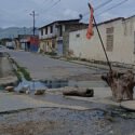 Sucre | Derrames de cloacas mantienen encerrados en sus casas a los vecinos de la calle Miramontes, en Bermúdez