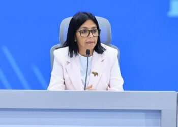 Gobierno confirma la entrega de 65 mil millones de barriles de petróleo a EEUU
