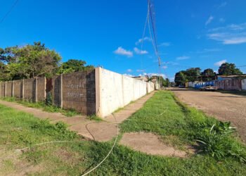 Comunidad de San Francisco en El Tigre suma 48 horas sin electricidad por guayas caídas