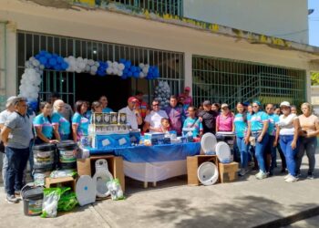 Escuela Nicolás Flores de Arismendi recibió lote de insumos para avanzar en su rehabilitación