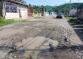Voz Comunitaria | Apagones continuos, falta de agua y calles rotas: el drama que viven en San Miguel Arcángel
