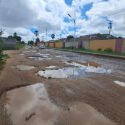 Voz Comunitaria | Huecos y peligro vial afectan calle del sector Mata 7 en El Tigre