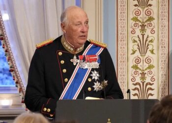 El rey Harald de Noruega muere a los 89 años y Haakon VIII le sucede en un país inmerso en luto