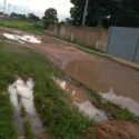 Voz Comunitaria | Socavones y aguas servidas perturban a comunidad de Cincuentenario en El Tigre