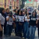 Familiares de presos políticos entregan petitorio con exigencias urgentes ante la Cancillería en Caracas