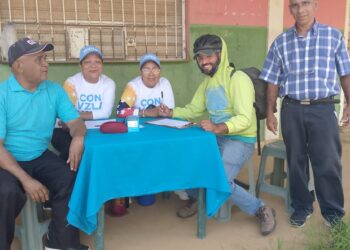 El equipo de Vente Venezuela está recorriendo los sectores de Anaco